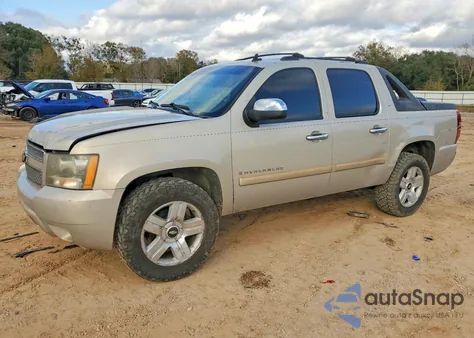 2008 Chevrolet Avalanche C1500 z USA, uszkodzony, nr VIN 3GNEC12058G241468